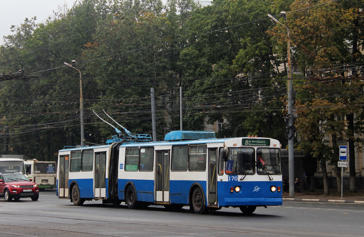 Закрытые троллейбусы. Троллейбусное депо 1 Ярославль. Троллейбус Тролза Ярославль. Тролза 62052. Троллейбус Ярославль Тролза 62052 02.