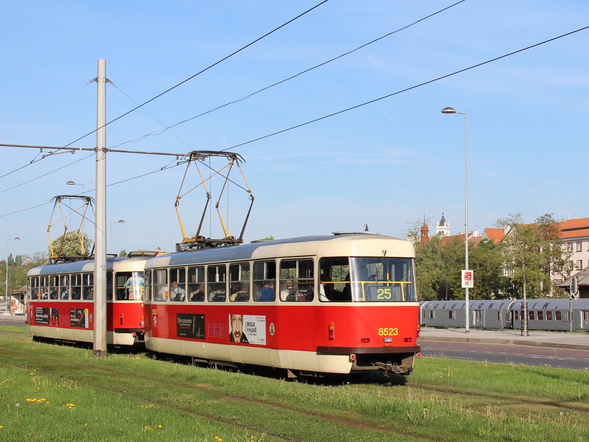 Прага, Tatra T3R.P № 8523