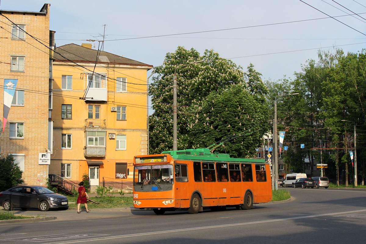 Smolensk, ZiU-682G-016.03 č. 040