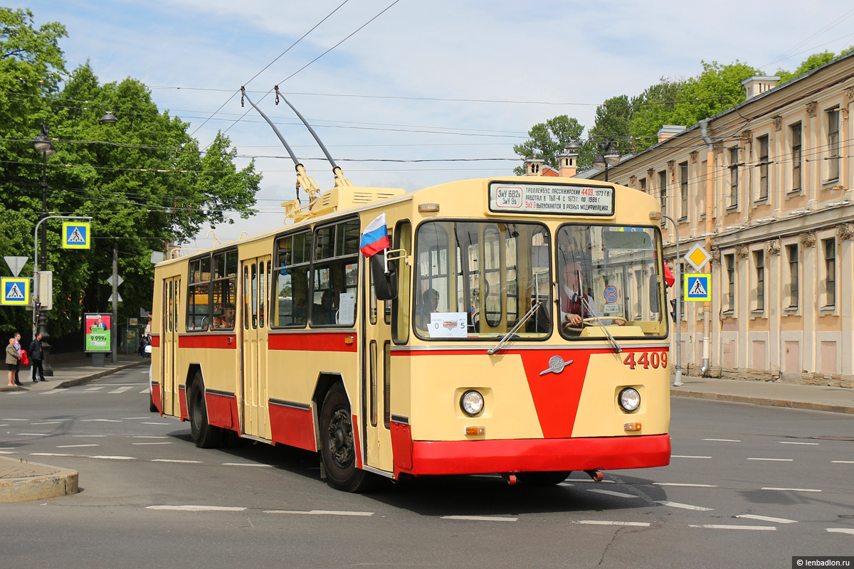 Санкт-Петербург, ЗиУ-682Б № 4409; Санкт-Петербург — V Петербургский парад ретротранспорта