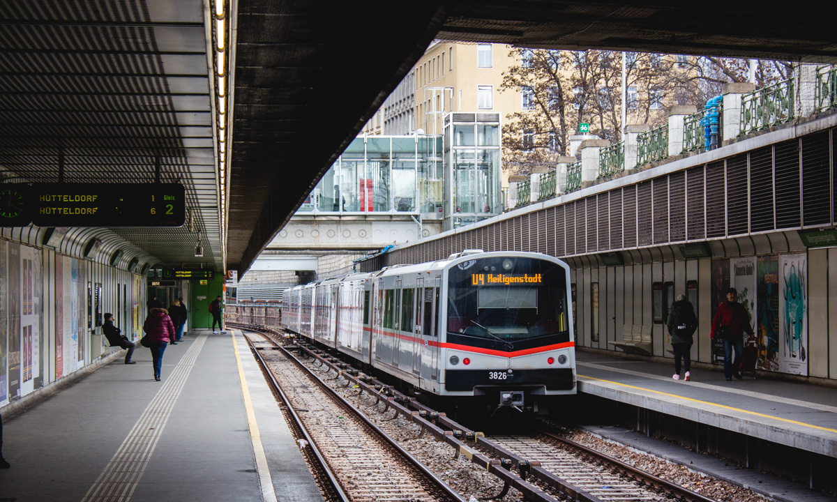 Вена, Siemens Type V № 3826; Вена — U-Bahn — линия U4