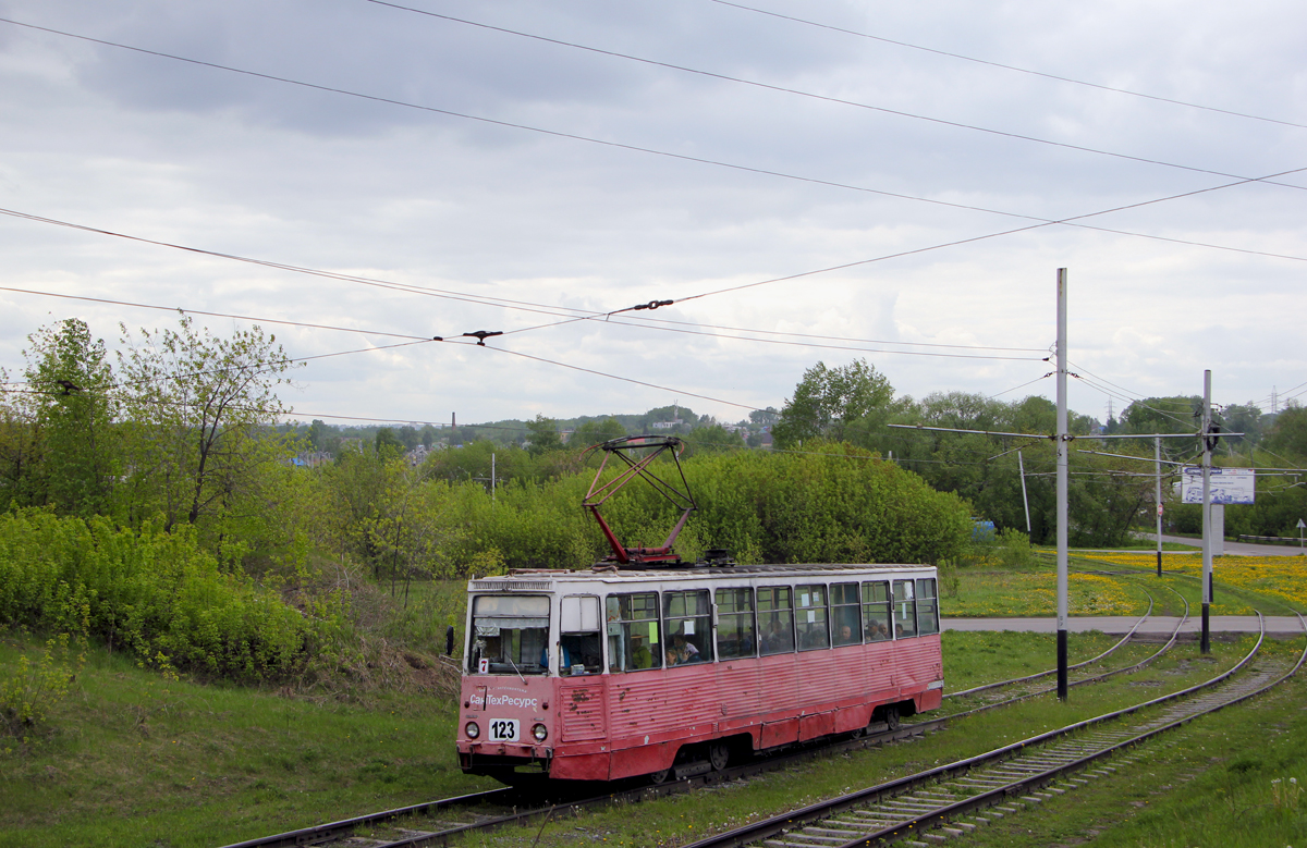 Prokopyevsk, 71-605 (KTM-5M3) č. 123