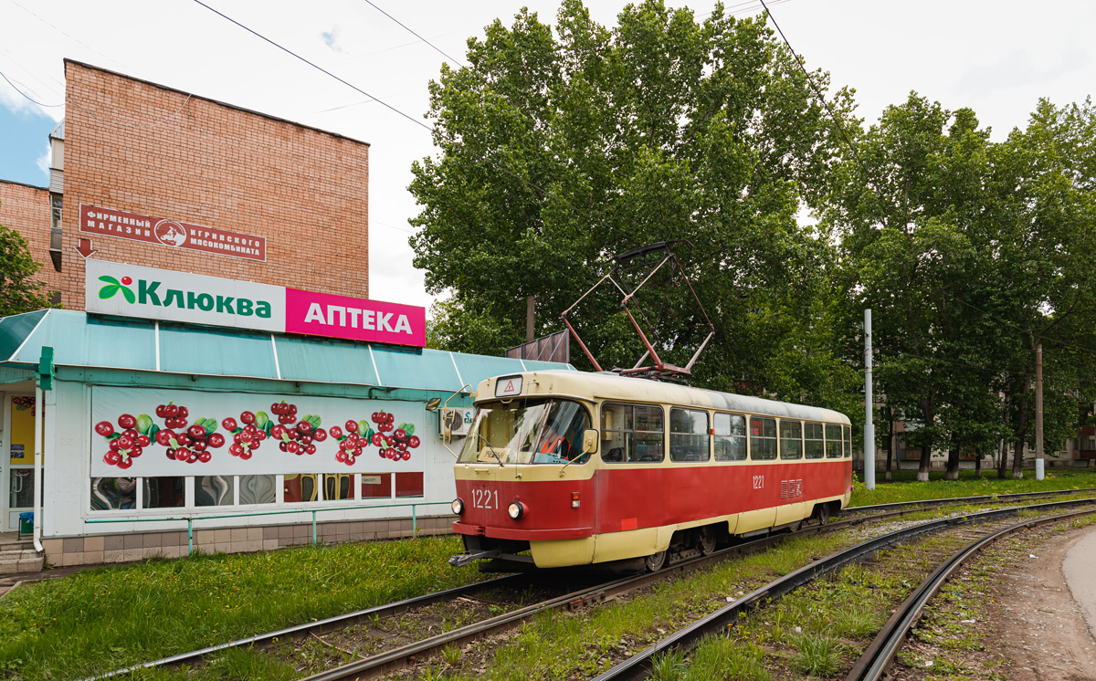 Ijevsk, Tatra T3K N°. 1221