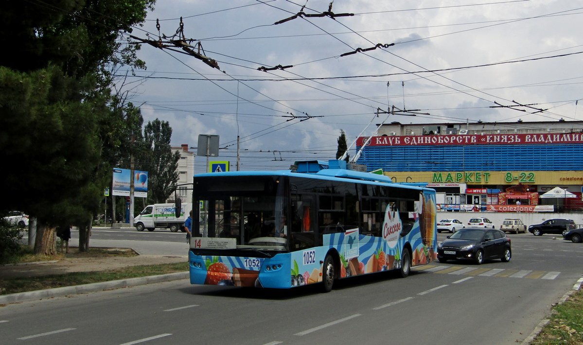 Sevastopol, LAZ E183A1 nr. 1052