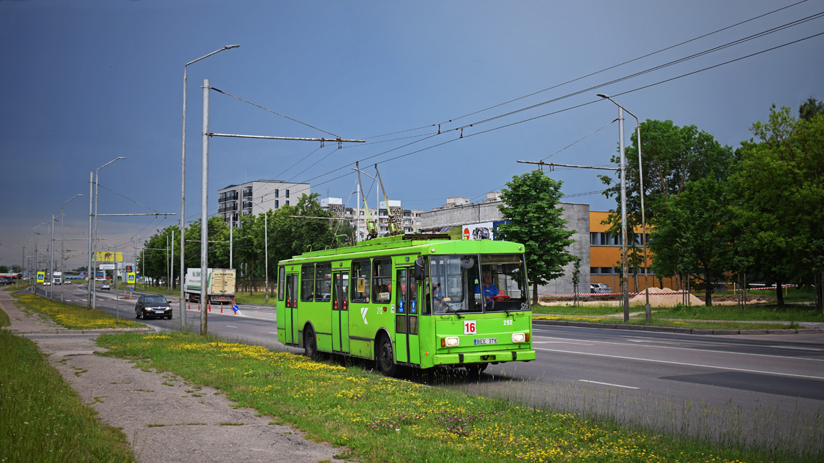 Kaunas, Škoda 14Tr02/6 # 292