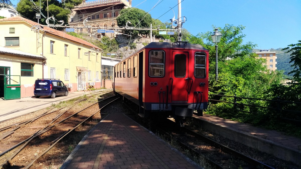 热那亚, Carminati & Toselli 4-axle trailer car # C102; 热那亚 — Interurban Genova — Casella