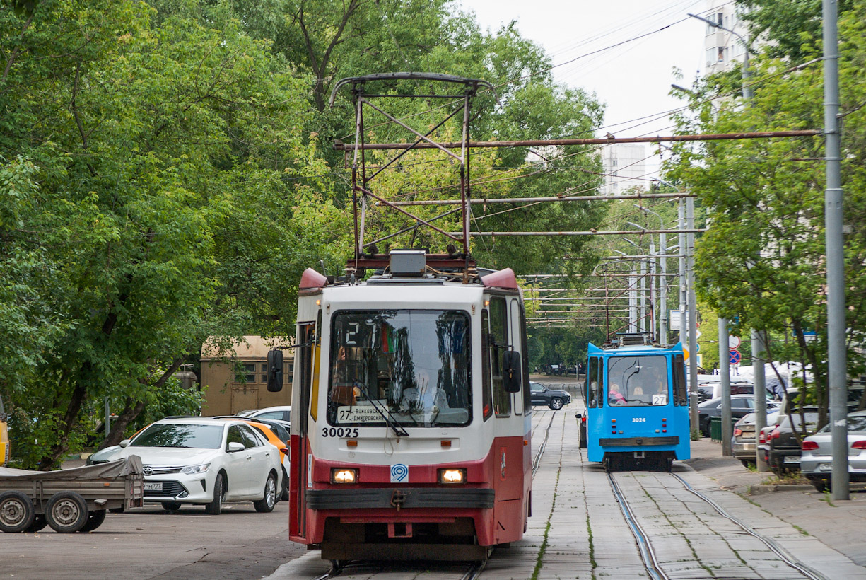 Москва, 71-134А (ЛМ-99АЭ) № 30025; Москва, 71-134А (ЛМ-99АЭ) № 3024