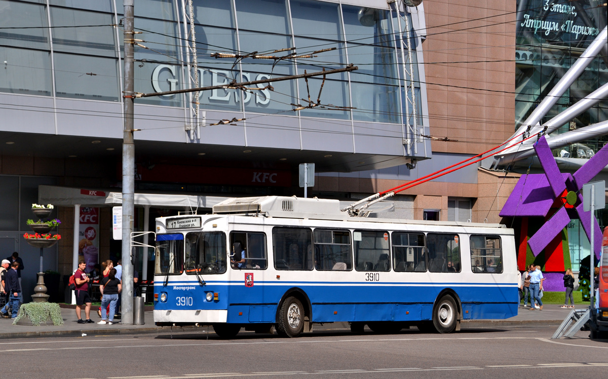 Москва, ЗиУ-682ГМ1 (с широкой передней дверью) № 3910