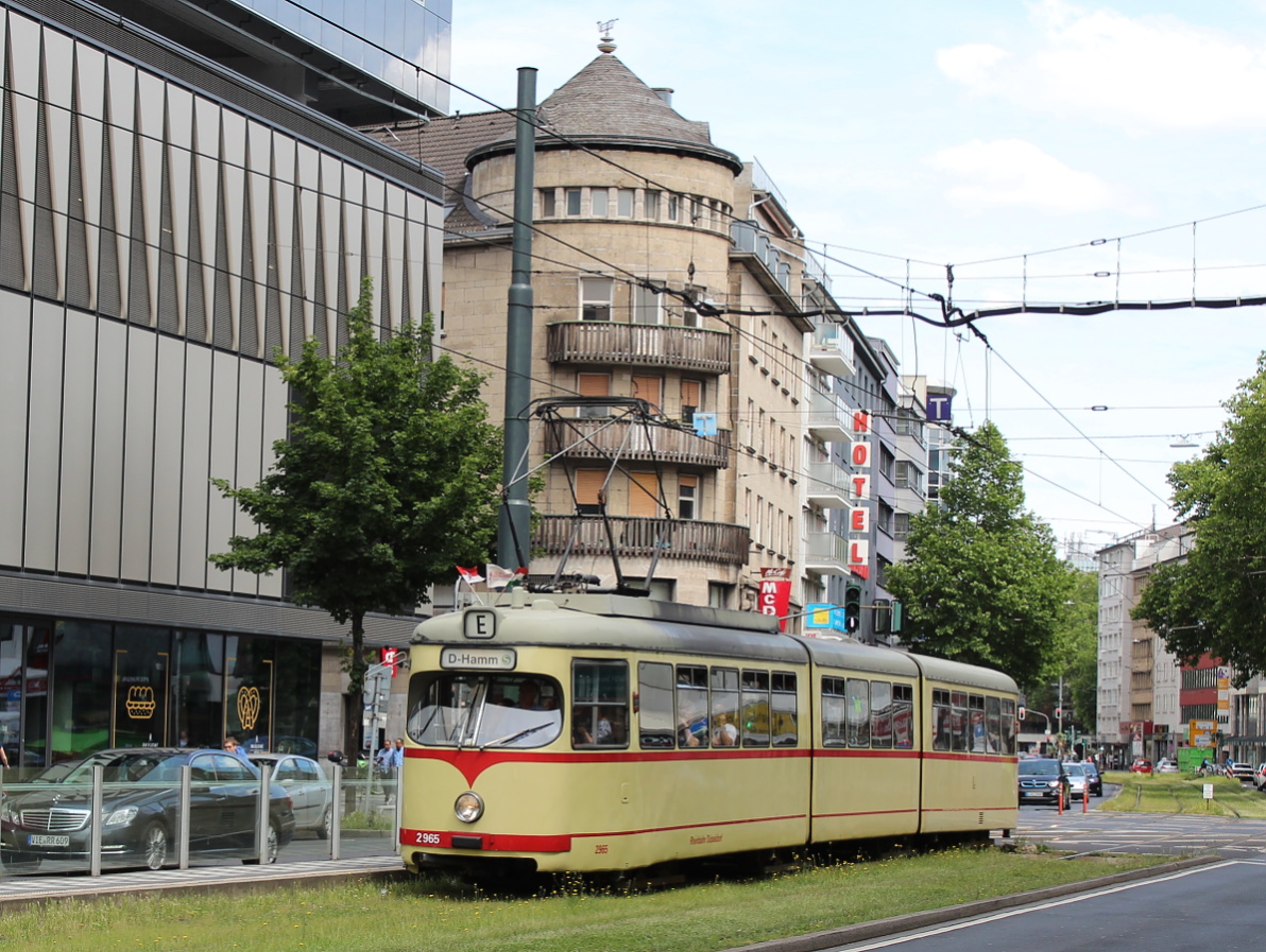 Düsseldorf, Duewag GT8 № 2965