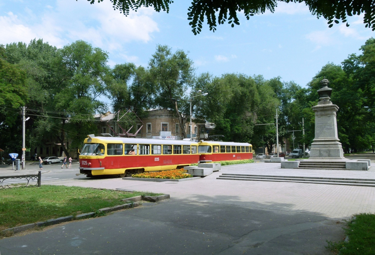 Dnipro, Tatra T3SU nr. 1325; Dnipro, Tatra T3SU nr. 1326