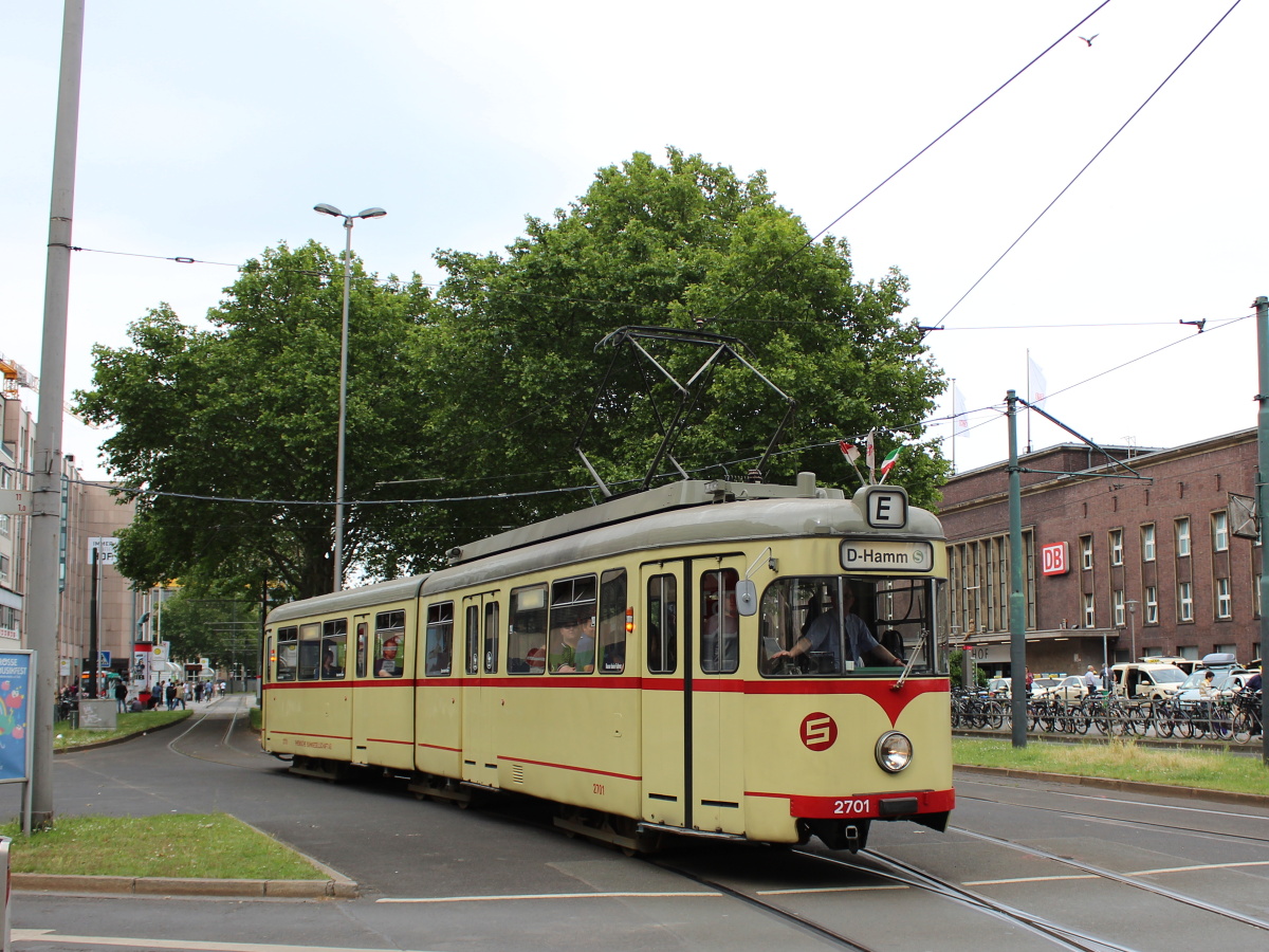 Düsseldorf, Duewag GT6 № 2701