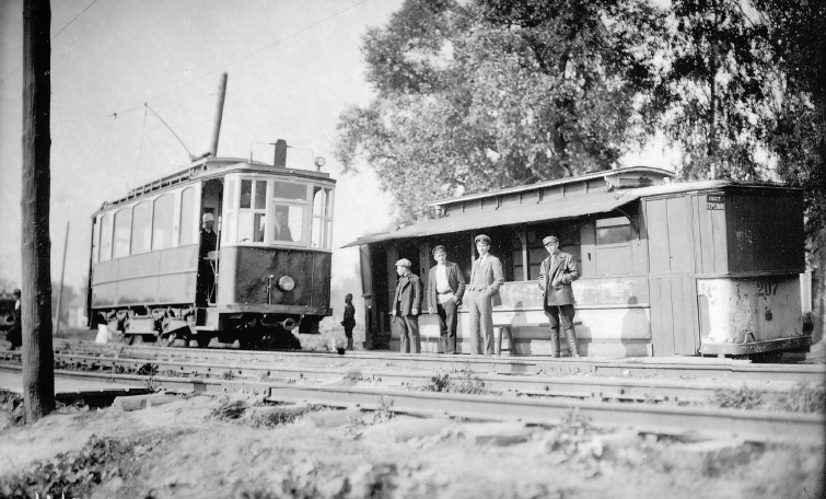 St Petersburg, Fenikss 2-axle motor car nr. 207; St Petersburg — Historic Photos of Tramway Infrastructure; St Petersburg — Historic tramway photos; St Petersburg — The Oranela Suburban Electric Line