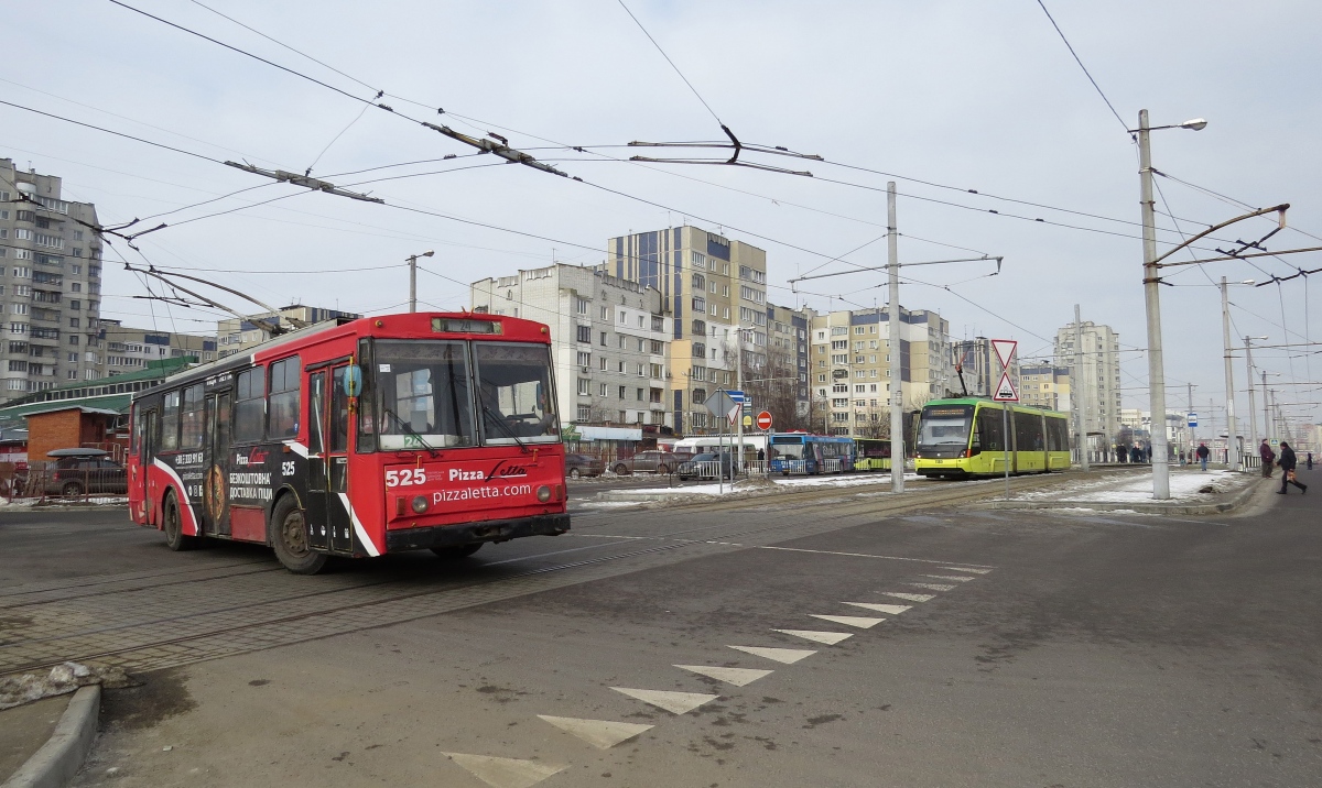 Львов, Škoda 14Tr02/6 № 525; Львов — Троллейбусные линии и инфраструктура