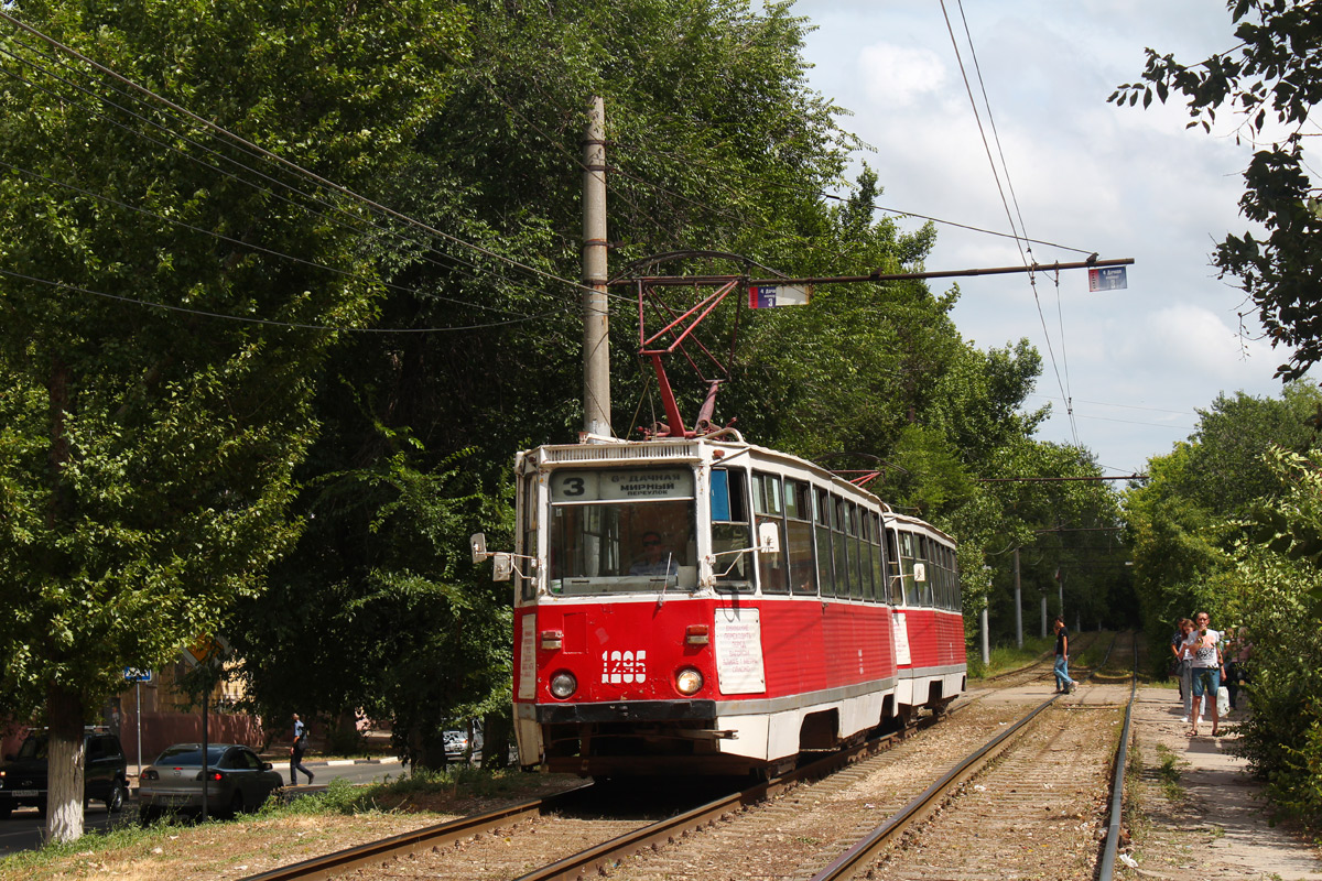 Saratow, 71-605 (KTM-5M3) Nr. 1295