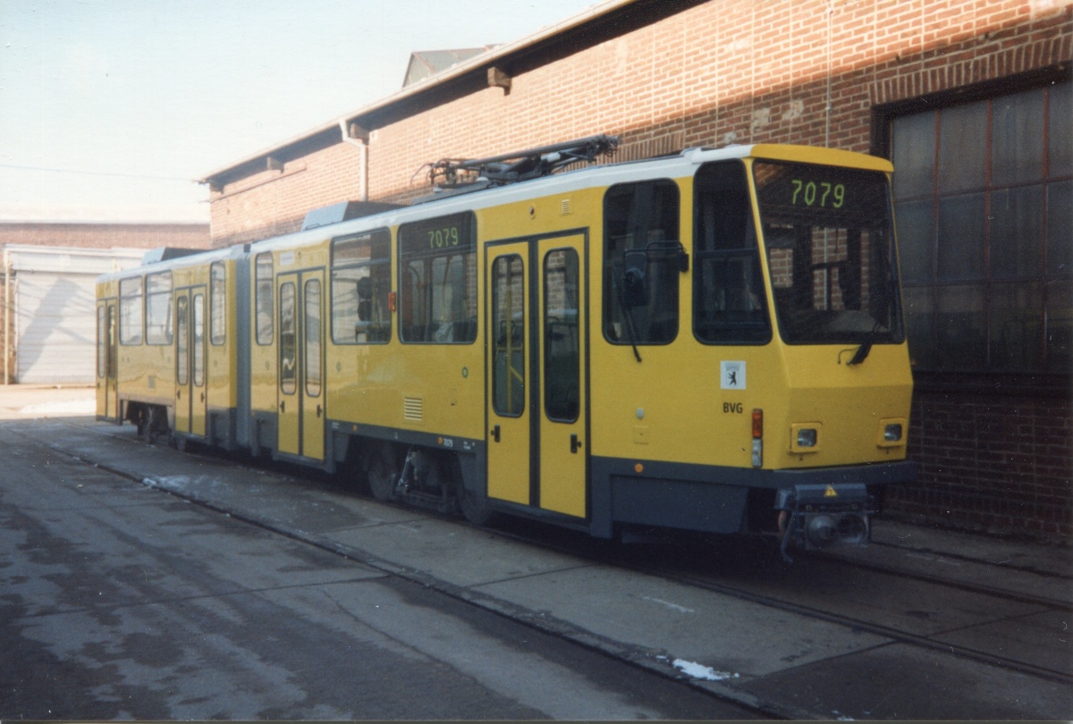 Berlin, Tatra KT4DtM N°. 7079; Budisse — Tramway modernization • Modernisierung von Straßenbahnwagen