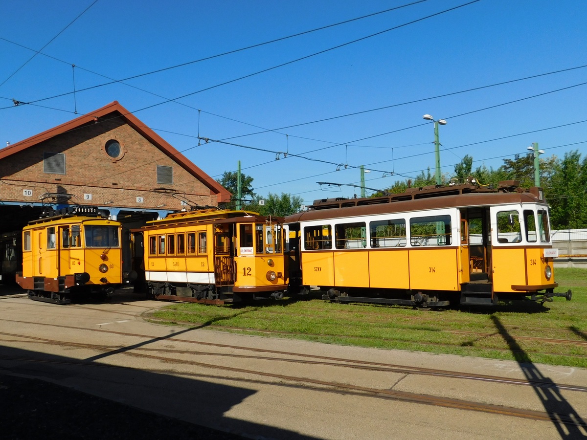 Szeged, Electric locomotive nr. 03; Szeged, MWG 2-axle motor car nr. 12; Szeged, BVVV F (Schlick) nr. 314