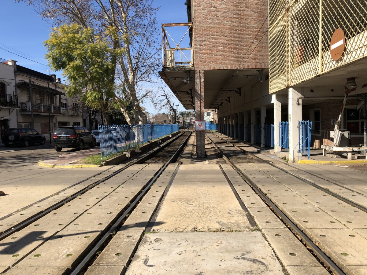 Buenos Aires — Line Tren de la Costa — miscellaneous photos