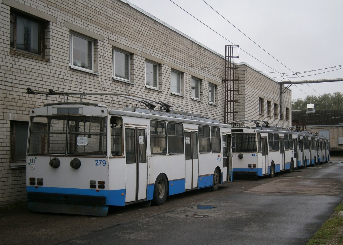 Tallinn, Škoda 14Tr02/6 — 279; Tallinn, Škoda 14Tr89/6 — 306