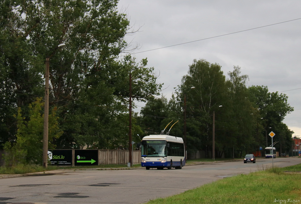 Рига, Škoda 24Tr Irisbus Citelis № 28576