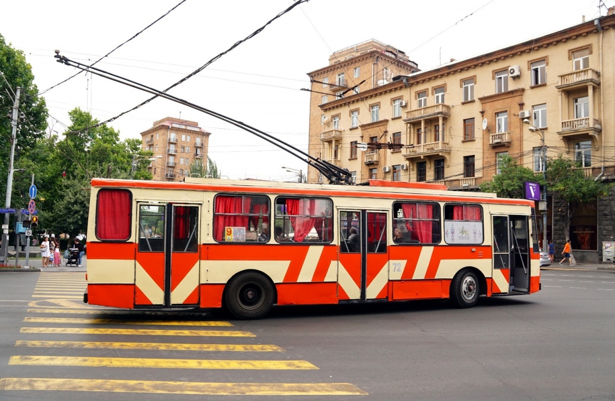 Ереван, Škoda 14Tr02/6 № 72