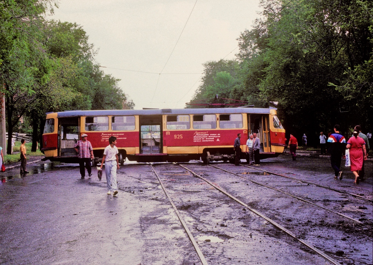 Донецк, Tatra T3SU № 925 (3925); Донецк — Фотографии Дэвида Пирсона — 9-12.08.1993