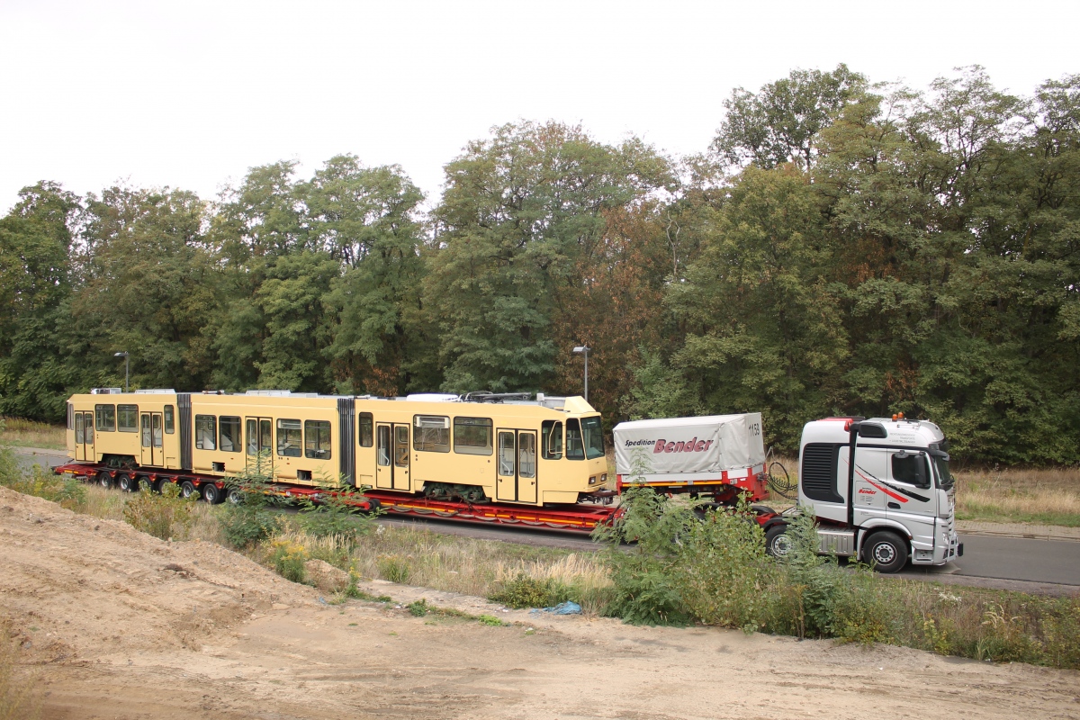 Schöneiche - Rüdersdorf, Tatra KTNF6 nr. 29; Leipzig — Vehicles from other cities • Fahrzeuge aus anderen Städten