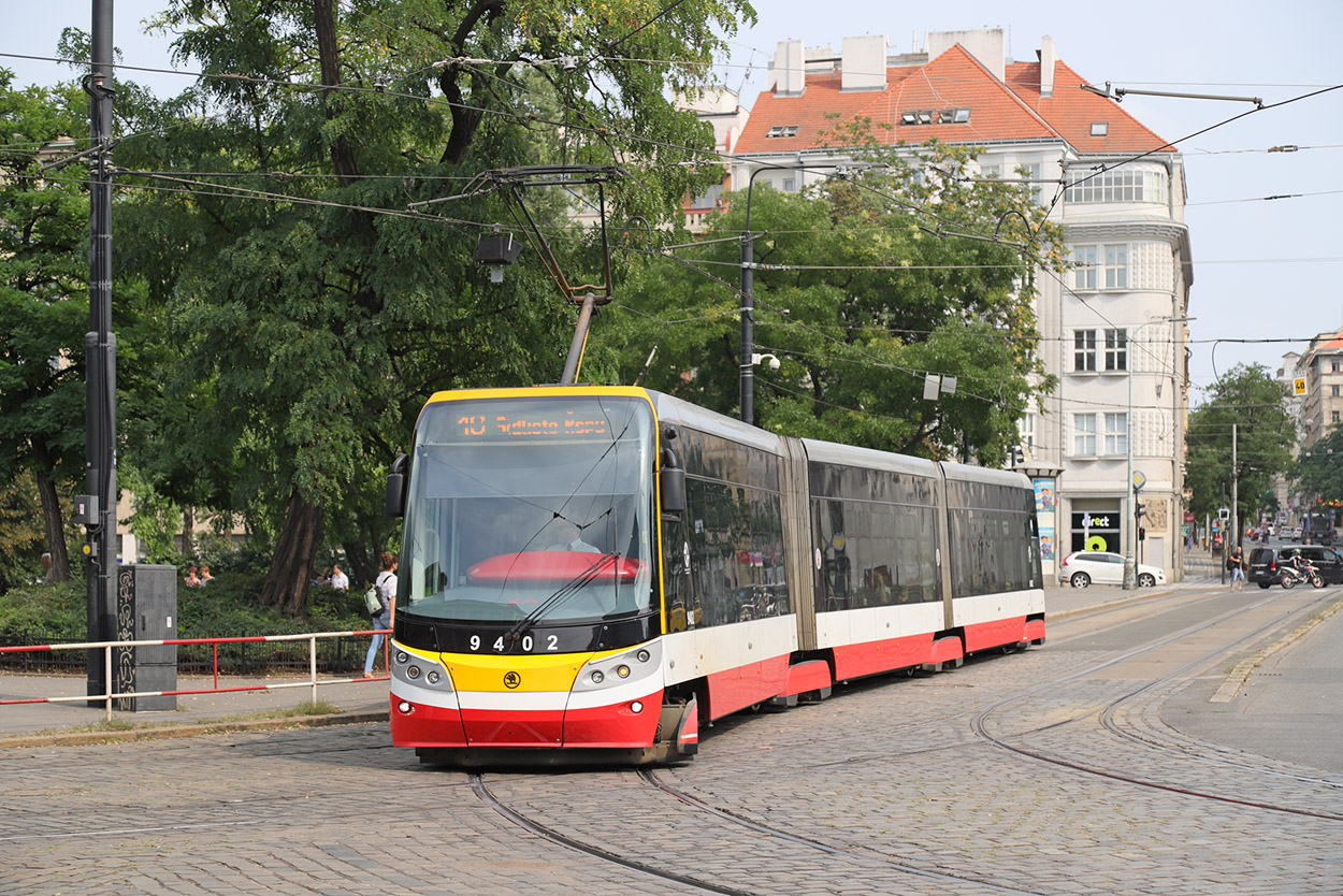 Прага, Škoda 15T6 ForCity Alfa Praha № 9402