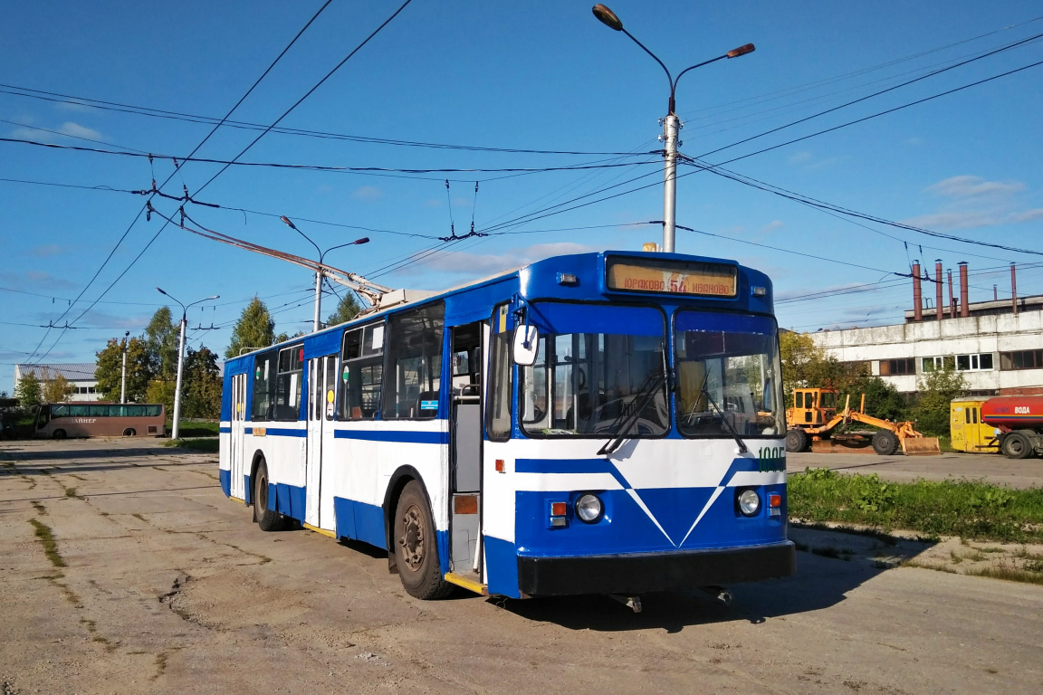 Novocheboksarsk, VMZ-100 č. 1095