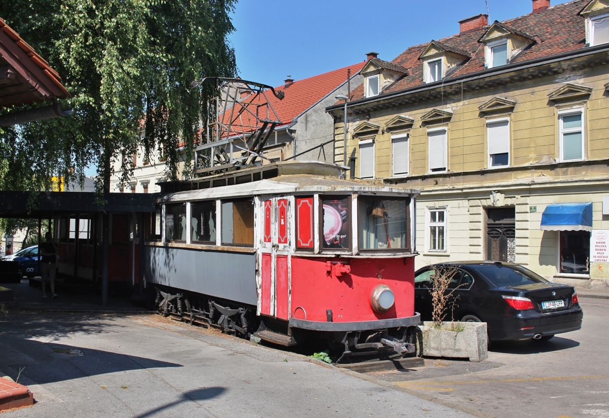 Прага, Ringhoffer DSM № 4215; Любляна — Разные фотографии