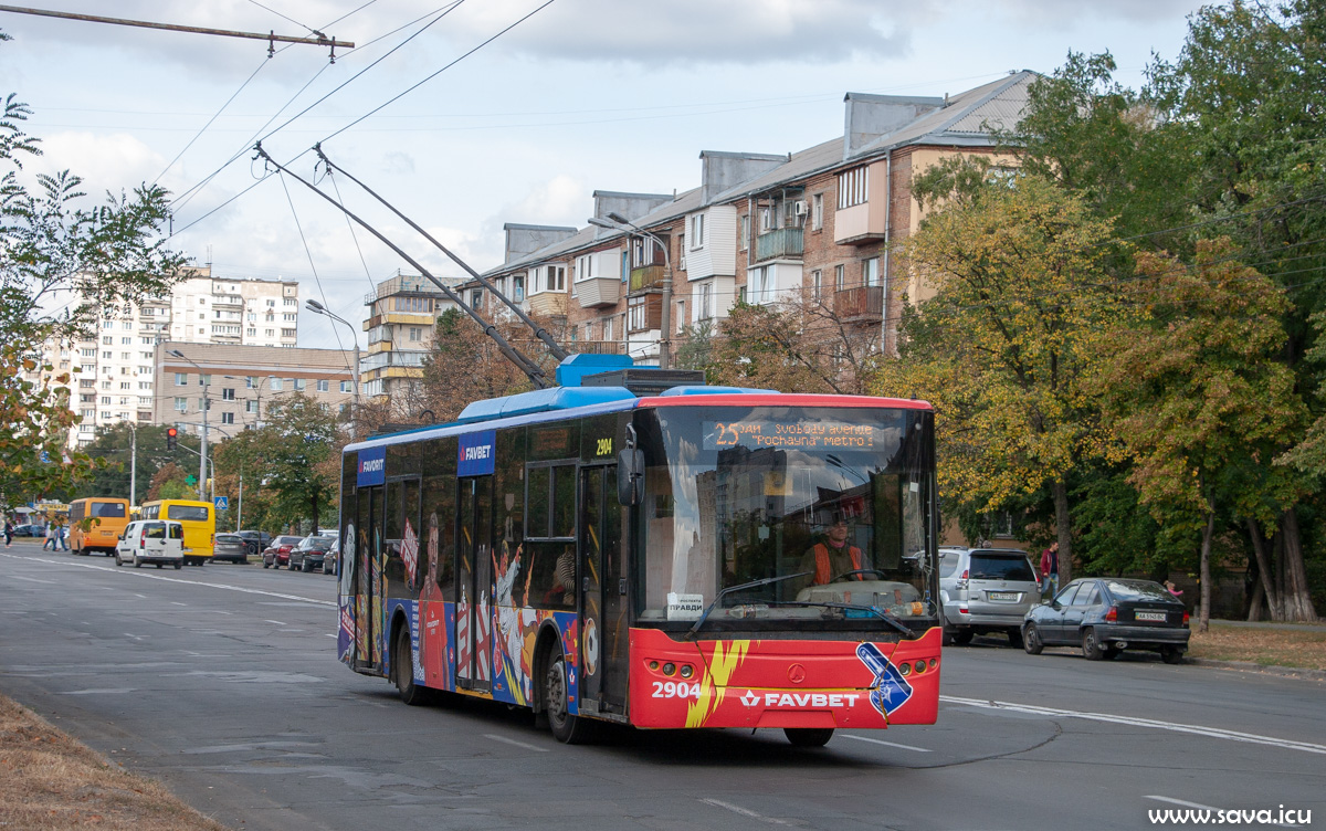 Kiiev, LAZ E183D1 № 2904