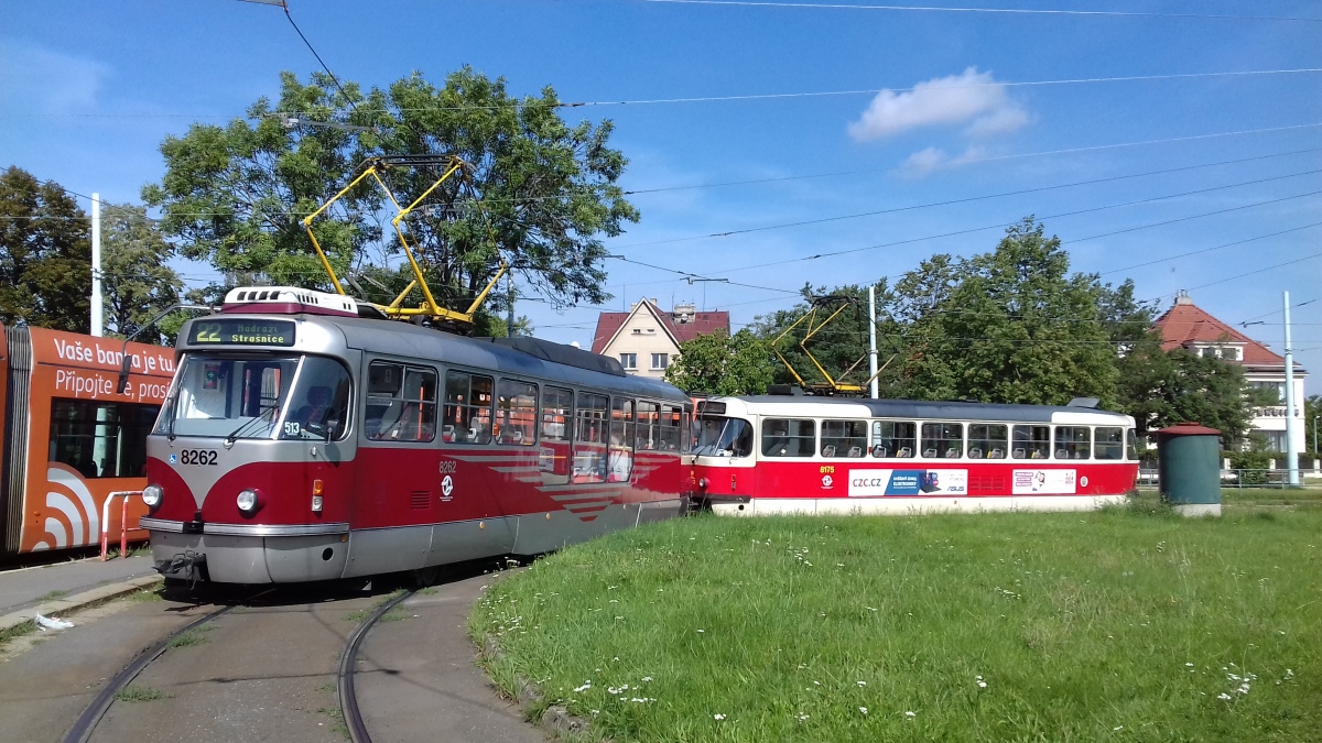 Прага, Tatra T3R.PLF № 8262; Прага, Tatra T3R.PV № 8175