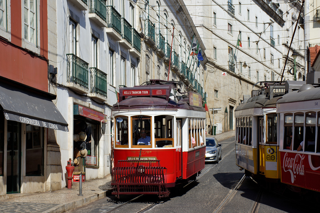 Lisbon, Carris 2-axle motorcar (Remodelado) Nr 9