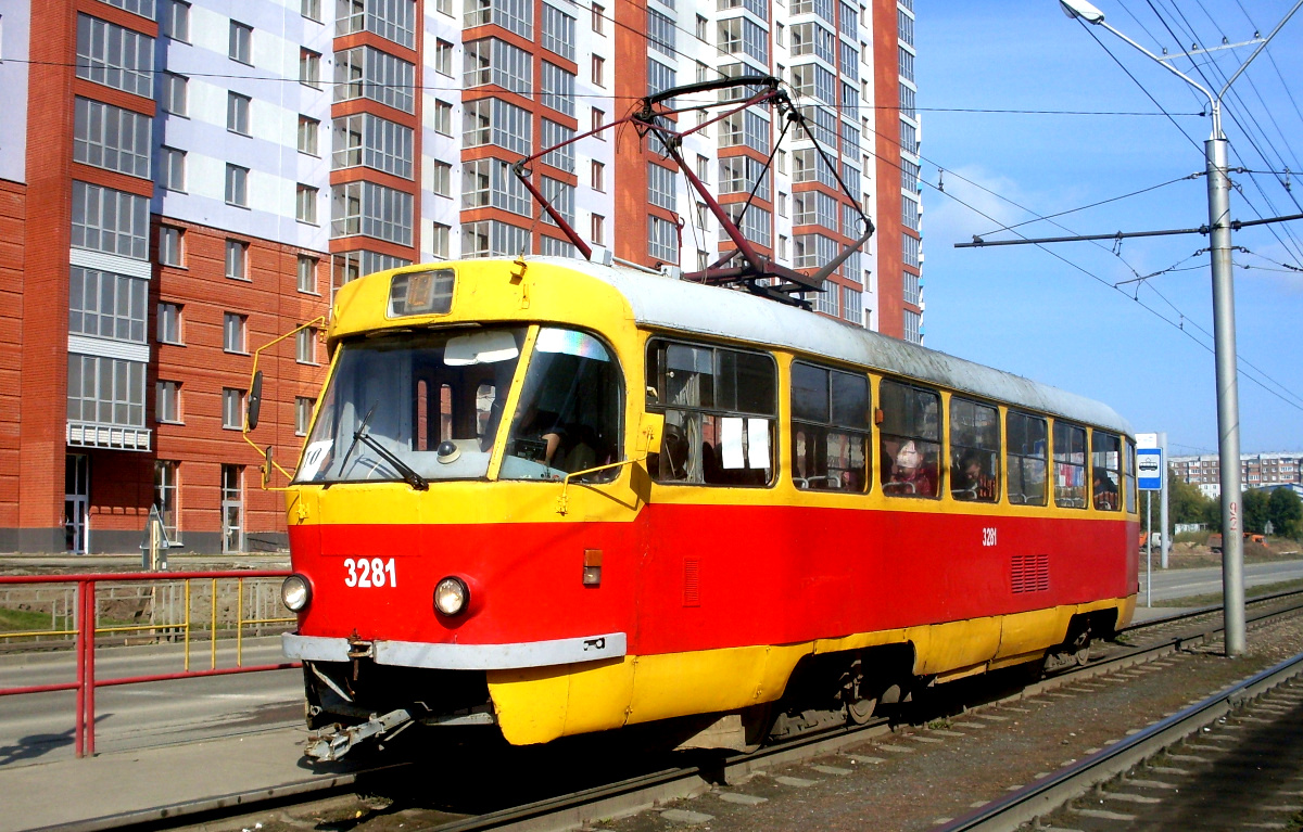 Трамвай 10 маршрут краснодар. Tatra t3 Барнаул. Трамвай 3281 Барнаул. Трамвай 10 Барнаул маршрут. Трамвай Барнаул Татры.