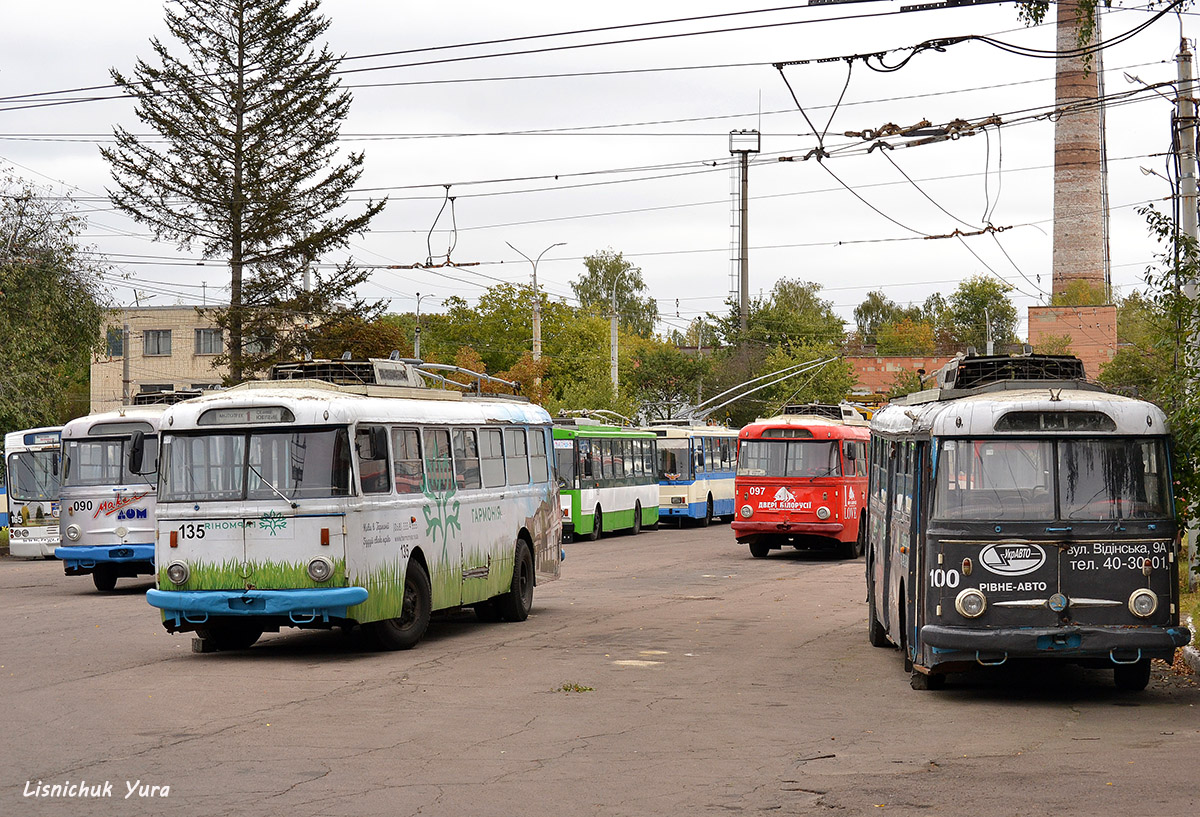 Ровно, Škoda 9TrHT28 № 135; Ровно, Škoda 9TrH29 № 100; Ровно — Разные фотографии