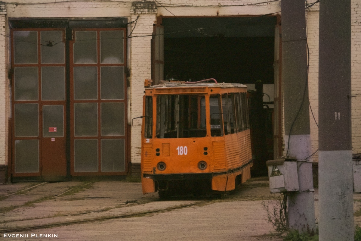 Smolensk, 71-605 (KTM-5M3) Nr 180