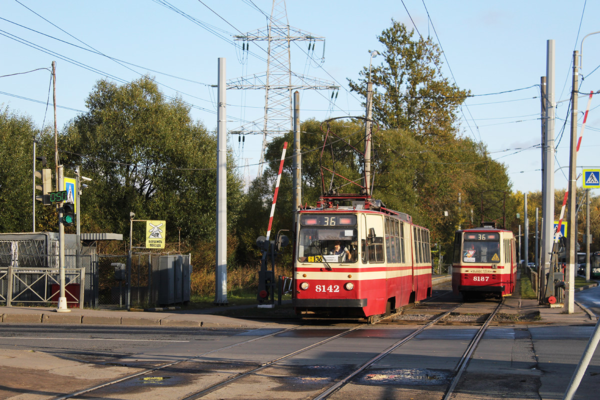 Санкт-Петербург, ЛВС-86К № 8142