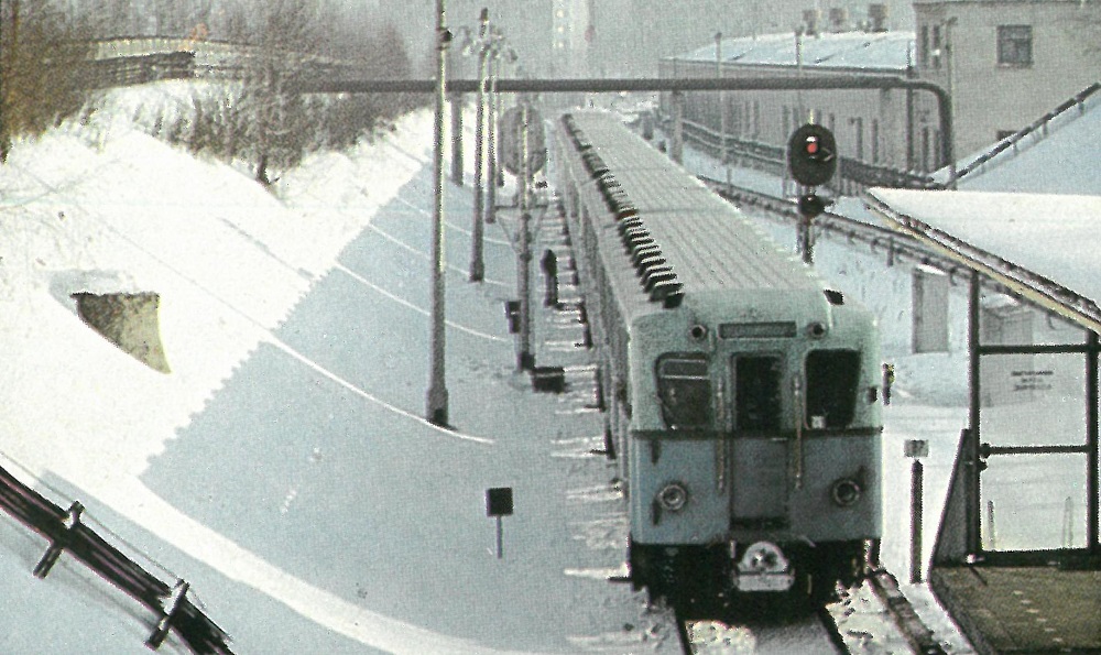 Москва — Метрополитен — [4] Филёвская линия; Москва — Метрополитен — Подвижной состав — Д