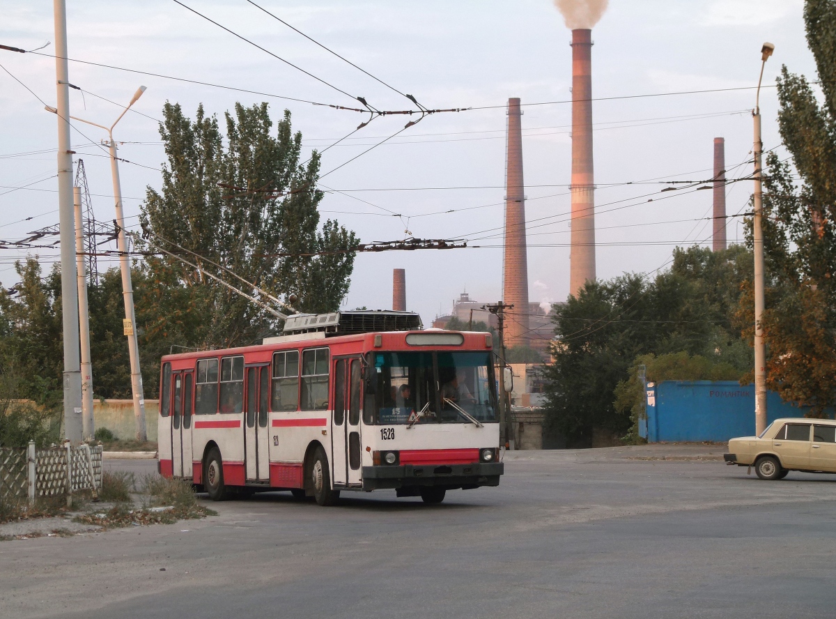 Dnipro, YMZ T2 nr. 1528; Dnipro — Trolleybus Lines and Infrastructure
