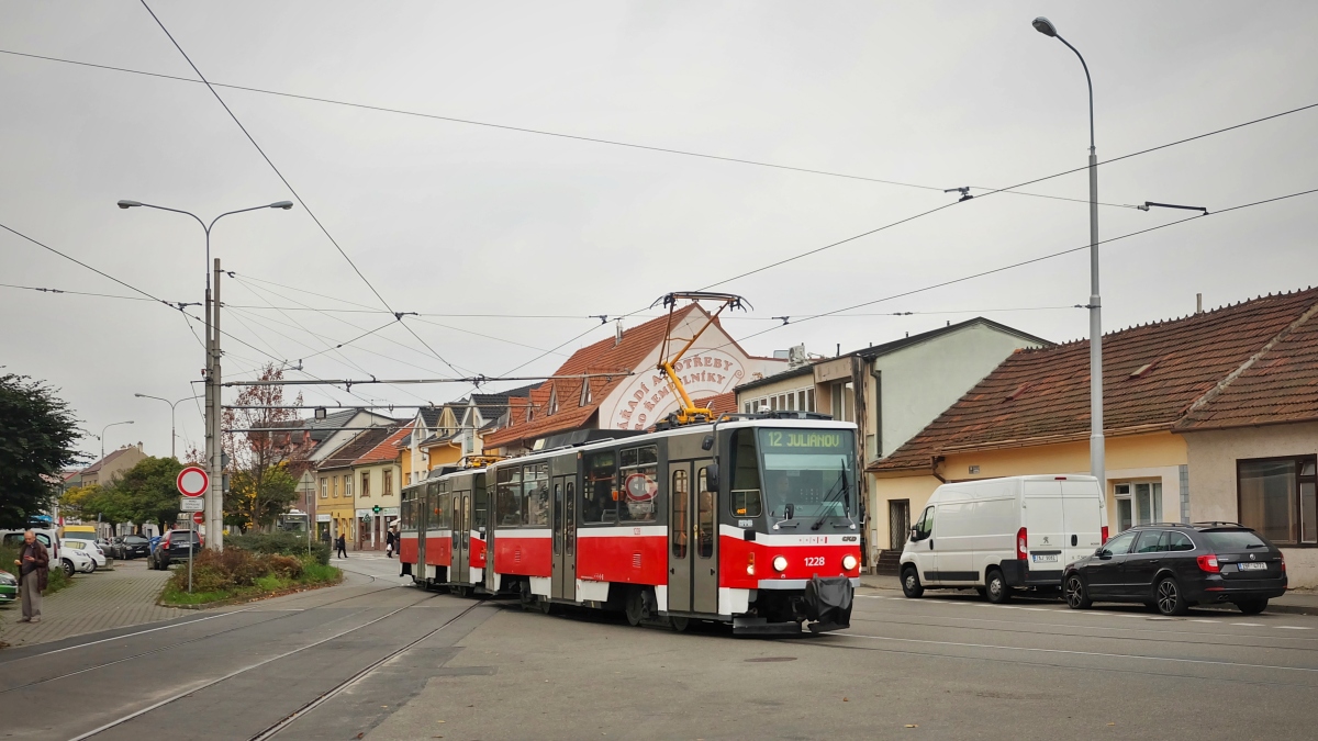 Брно, Tatra T6A5 № 1228