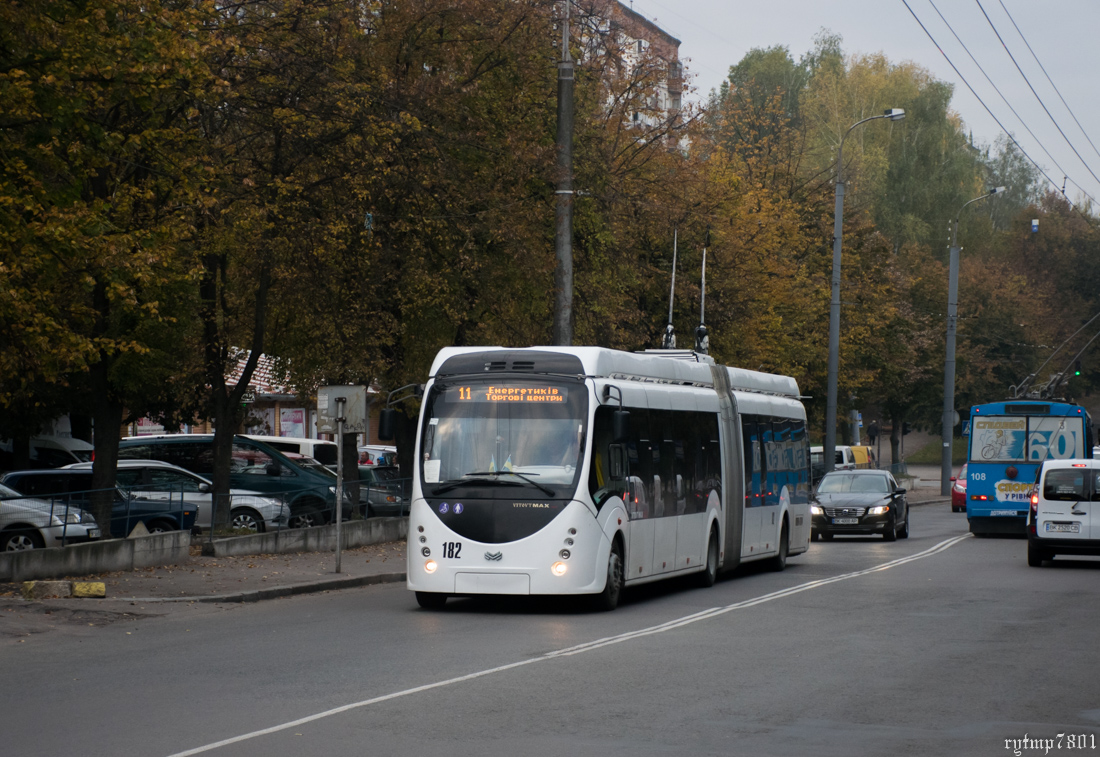 Ровно, БКМ 43303А № 182