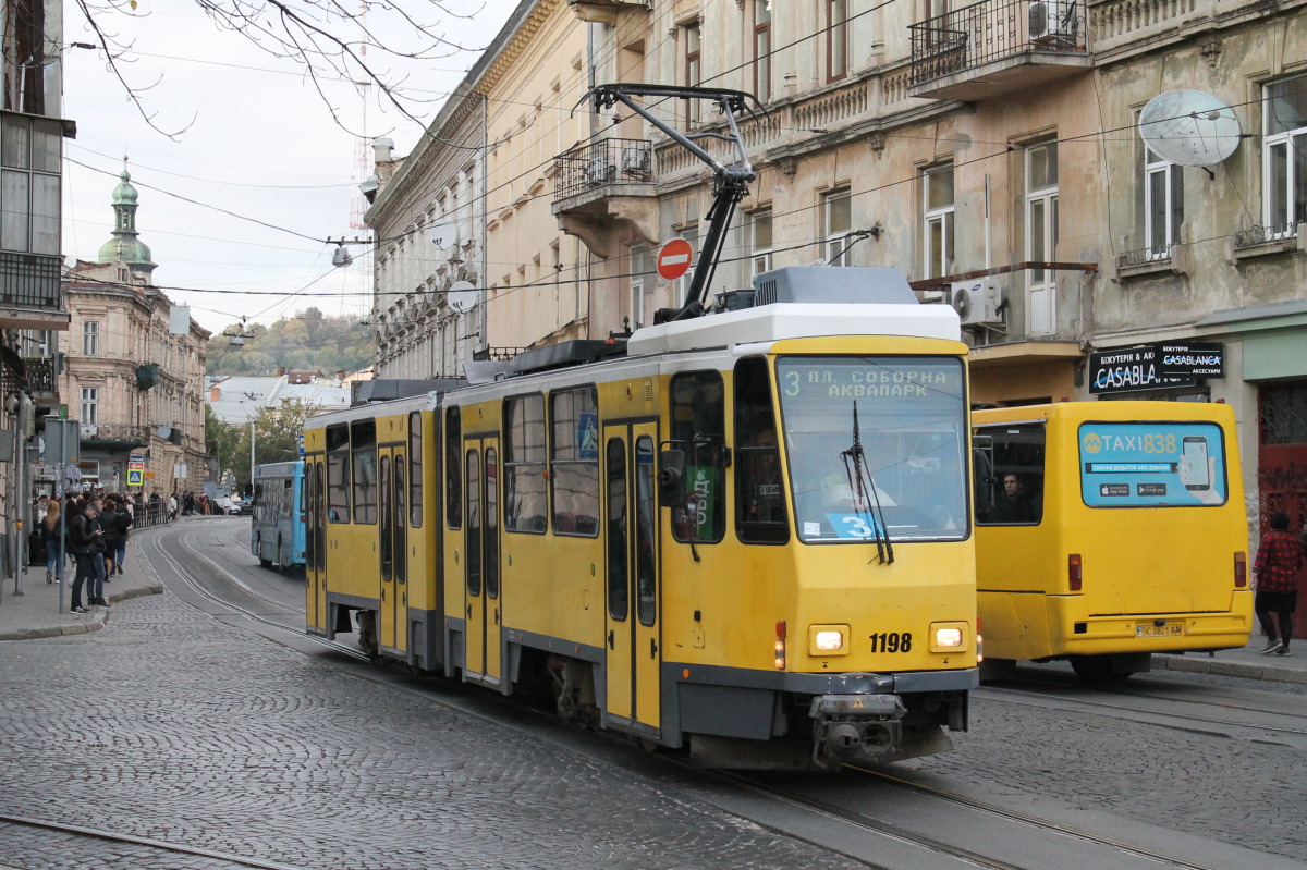 Lviv, Tatra KT4DM # 1198