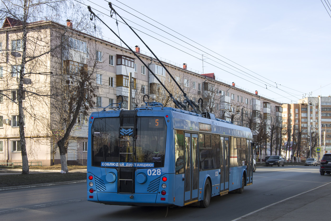 Пятый троллейбус. Новокуйбышевск троллейбус БКМ 321. Троллейбус Новокуйбышевск. Новокуйбышевский троллейбус. Троллейбус 5.