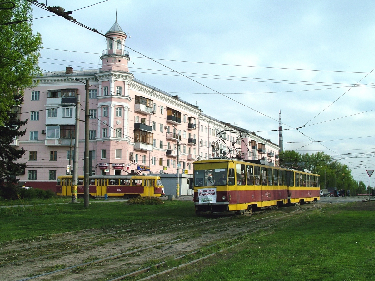 ზაპორიჟია, Tatra T6B5SU № 442; ზაპორიჟია, Tatra T6B5SU № 443; ზაპორიჟია, Tatra T3SU № 387
