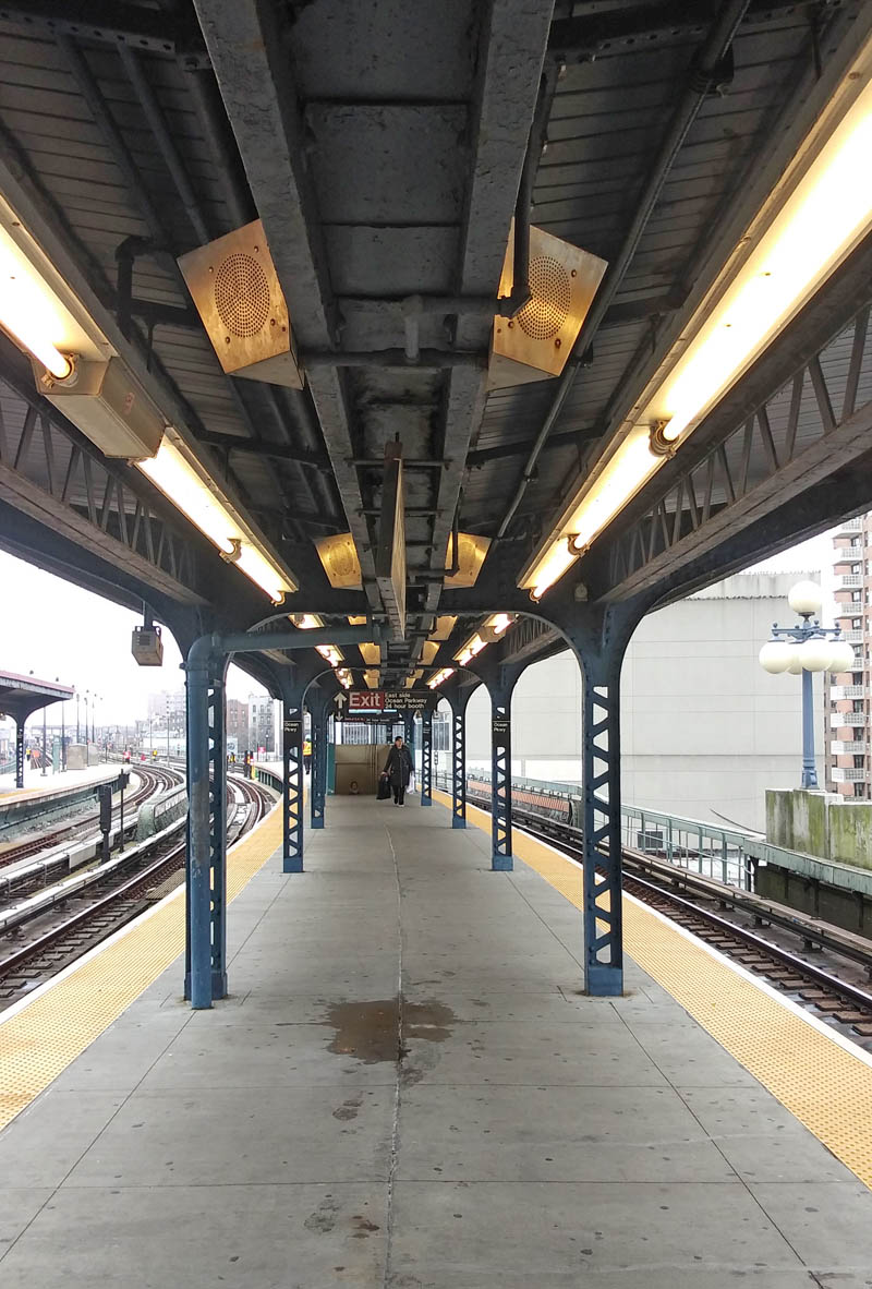 Нью-Йорк — Метрополитен — Линии и станции