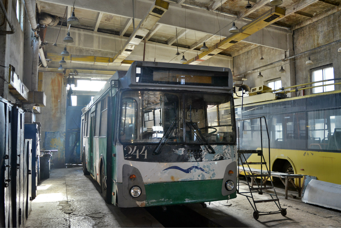 Wladiwostok, ZiU-682G-016.02 Nr. 242; Wladiwostok — Trolleybuses' Maintenance and Parts