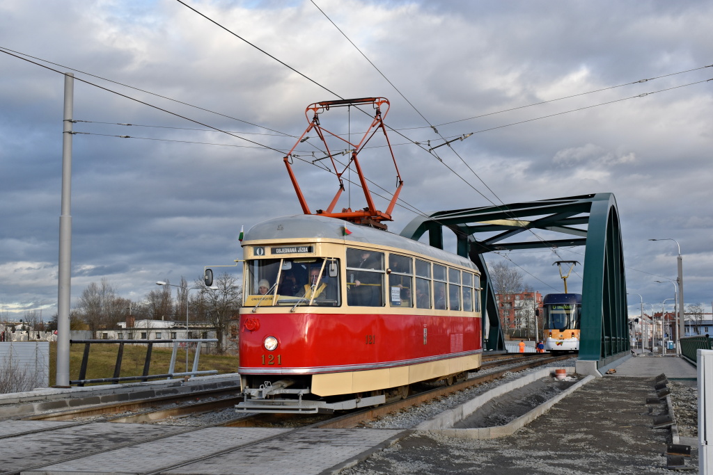 Пльзень, Tatra T1 № 121; Пльзень — Строительство и открытие трамвайной линии на Борска Поле