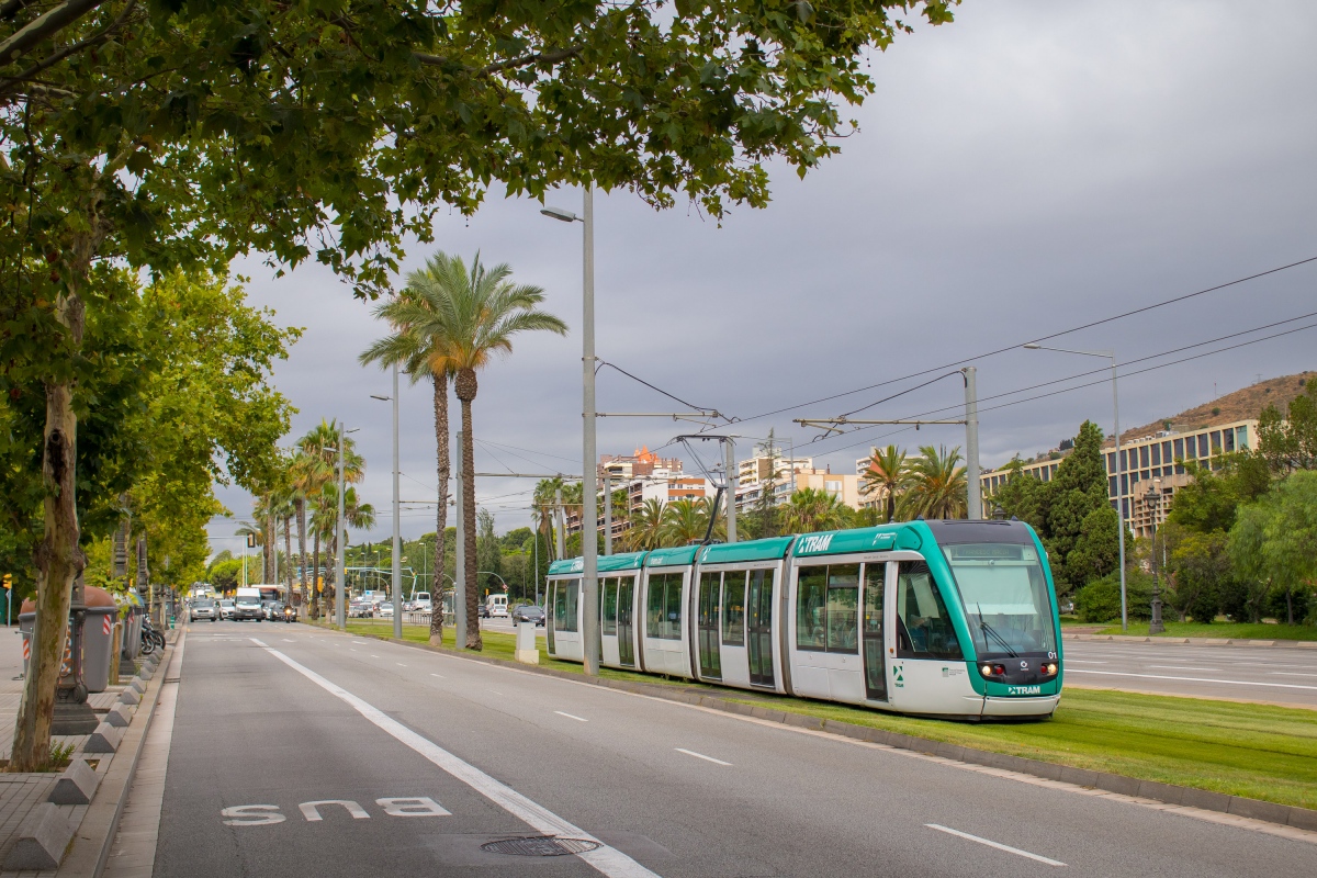 Барселона, Alstom Citadis 302 № 01