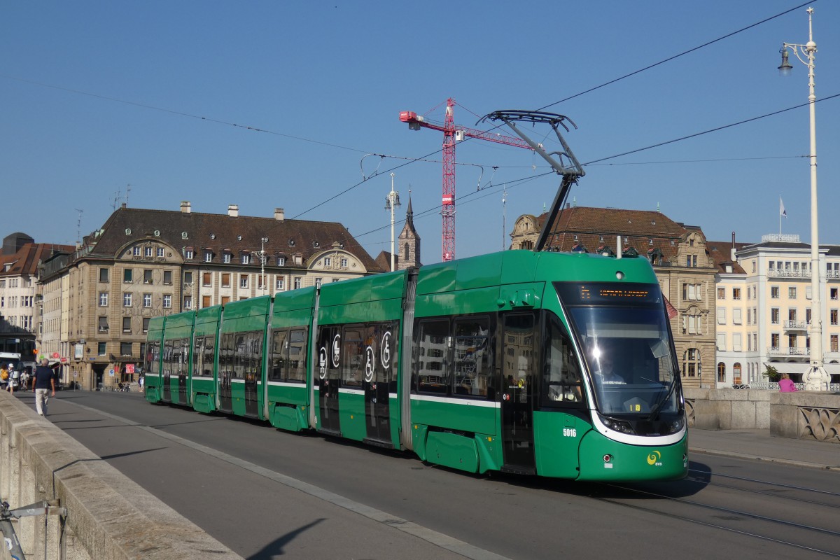 Базель, Bombardier Flexity 2 № 5016