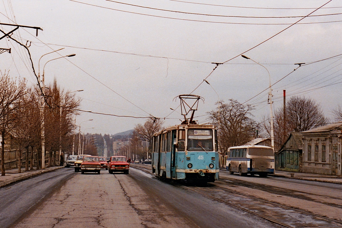 Шахты, 71-605А № 45; Шахты — "Закат" Шахтинского трамвая (2000 — 2001 гг.)