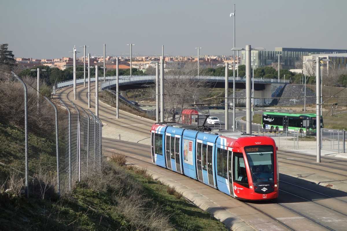 Мадрид, Alstom Citadis 302 № 111